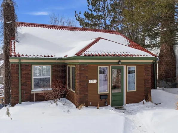 2201 Vermilion Rd, Duluth, MN 55803