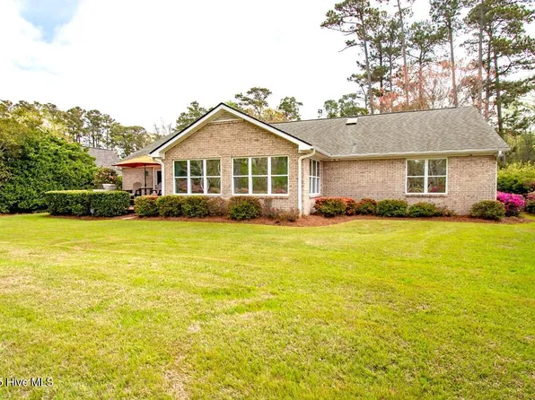 511 Pine Valley Drive, Morehead City, NC 28557
