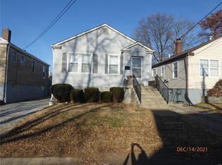 209 Runyon Ave, Saint Louis, MO 63125