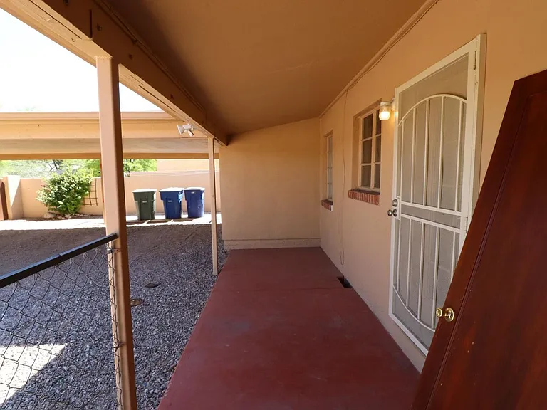 2831 E Edison St — Photo 25