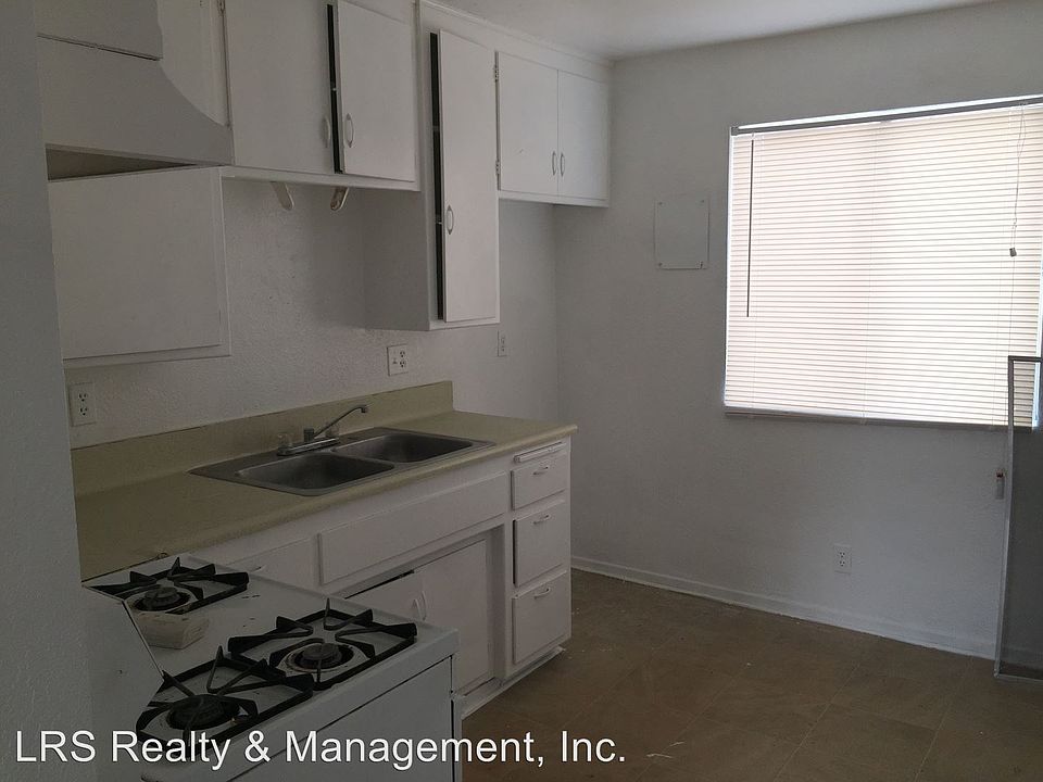 2nd image of 1324 N G St APT H