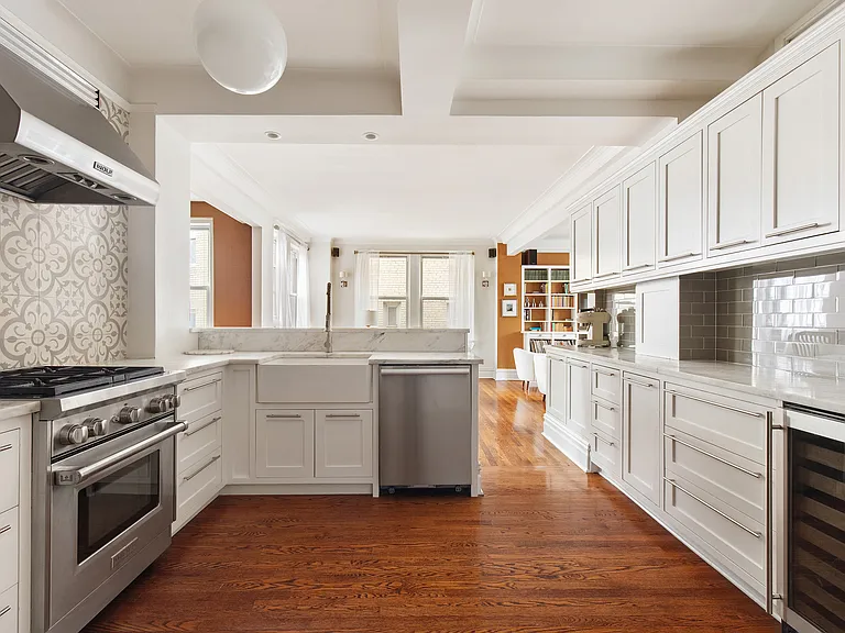 136 E 36th St #9/10C — Photo 4