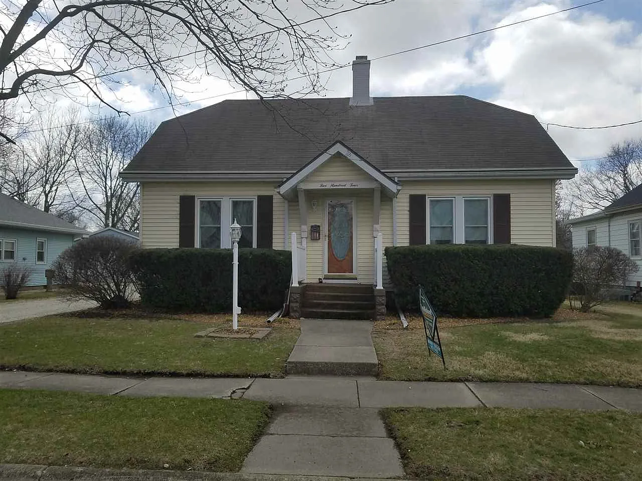 504 Maple St photo 1