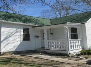 807 Pennsylvania St, Leavenworth, KS 66048