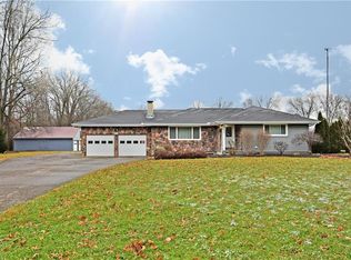 3060 Nelson Mosier Rd, Braceville, OH 44430