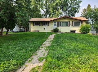 1633 Gardena Ave NE, Fridley, MN 55432