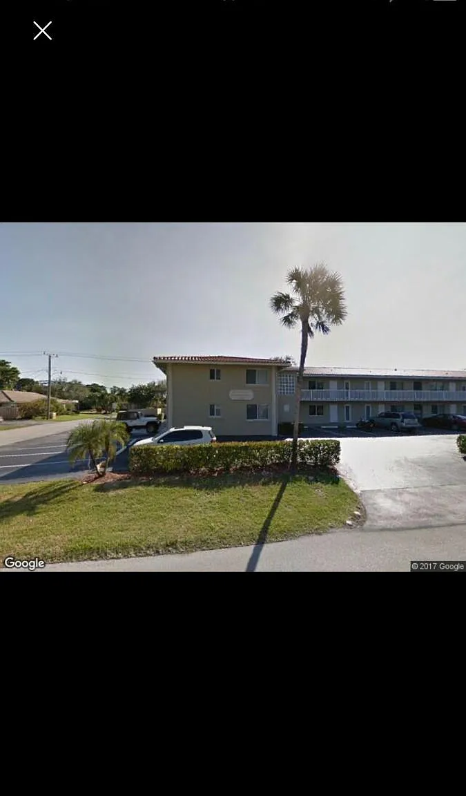 2 bed, 990 sqft, $2,100 — Photo 2
