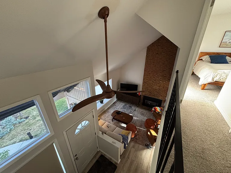 118 Ponderosa St — Photo 4