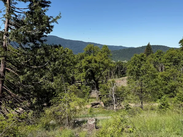 3061 Hastings Tie Rd, Mad River, CA 95526