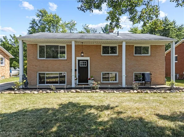 150 Hinderer Ave SW, Massillon, OH 44646
