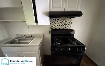 1277 Airways Blvd #2 — Photo 3