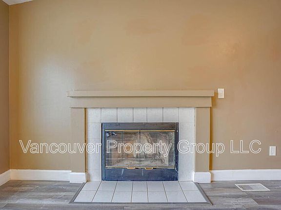 4th image of 5606 NE 48th Ave