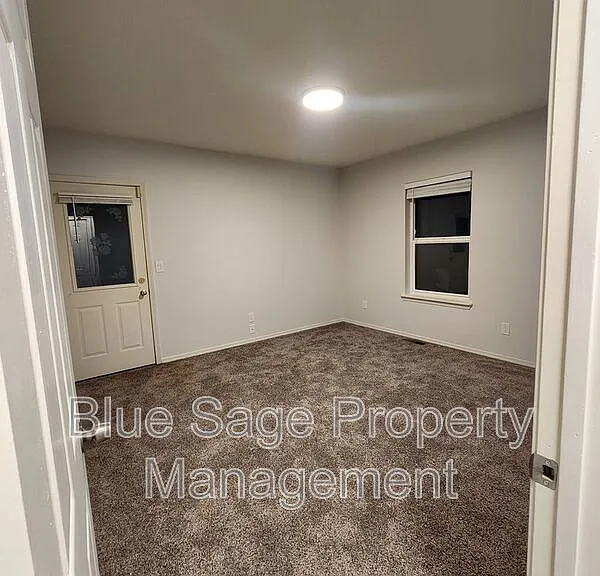 1965 Baker View Dr — Photo 26