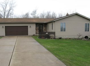 4876 Hannon Rd, Erie, PA 16510