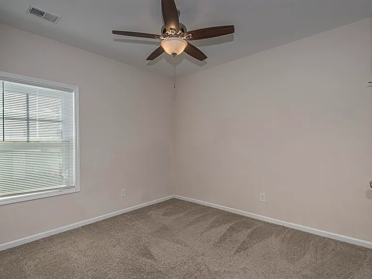 147 Doolittle Dr — Photo 8