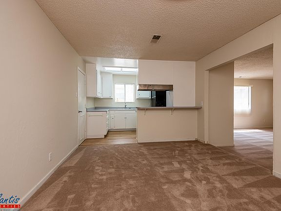 4th image of 5069 Jarvis Ave