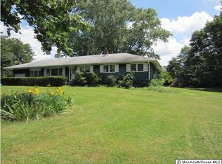 11 Washingtons Advance, Manalapan, NJ 07726