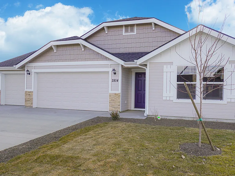 2814 N Cherry Grove Way — Photo 2