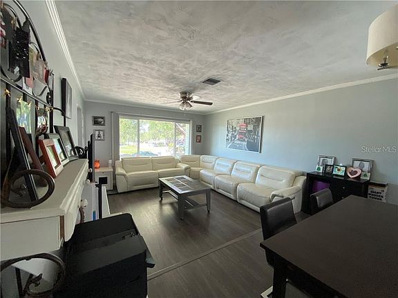 4th image of 1465 Browning St
