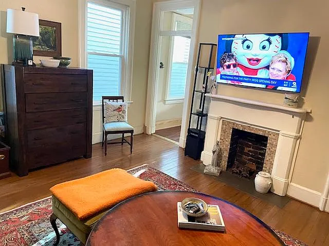 Fl2 spacious room could be DR or LR