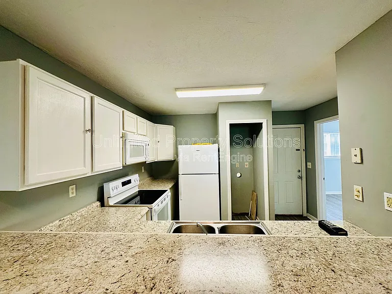 209 Sunn Aire Ct #A — Photo 4
