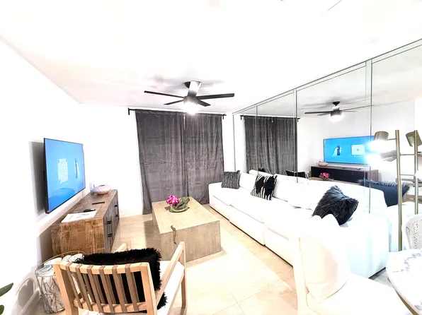 1800 NW 1st Ave, Miami, FL 33136