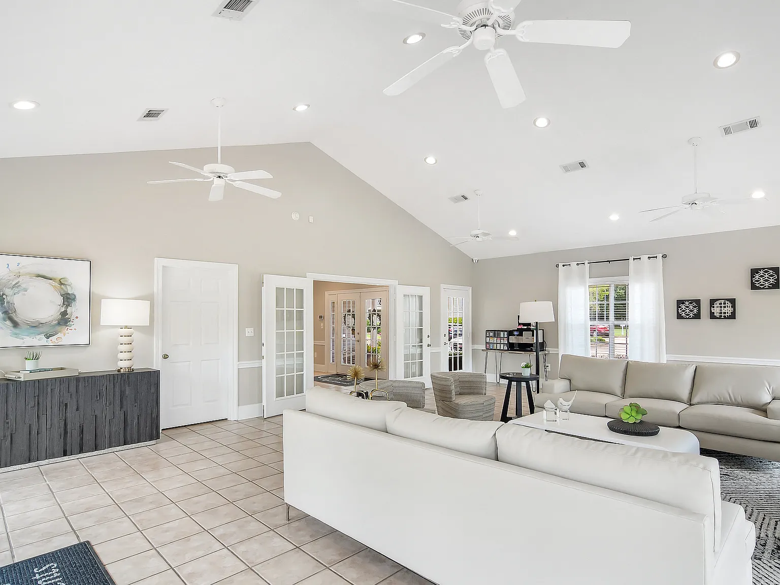The Colony Apartment Homes — Photo 2