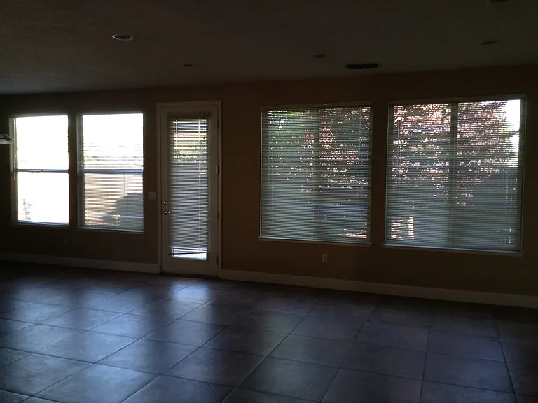 4068 Arenzano Way — Photo 16