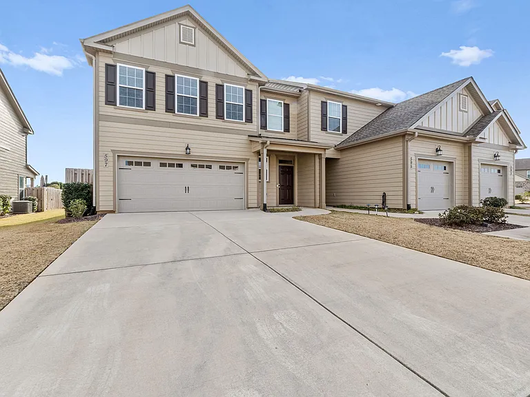 597 Vinings Dr — Photo 33