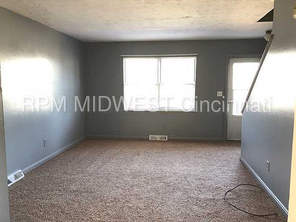 2nd image of 925 Virginia Ave