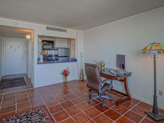 4th image of 1331 Park Ave SW Unit 510