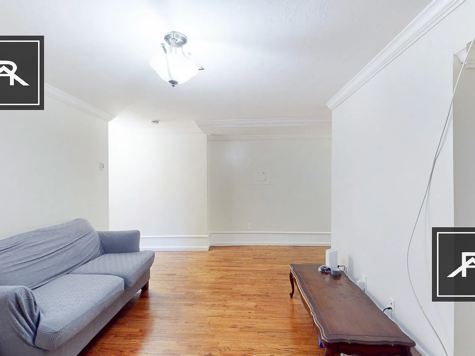 3 bed, 1.0 bath, 1100 sqft, $3,800 — Photo 4