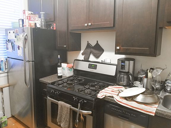 3rd image of 2918 W North Ave #2018463