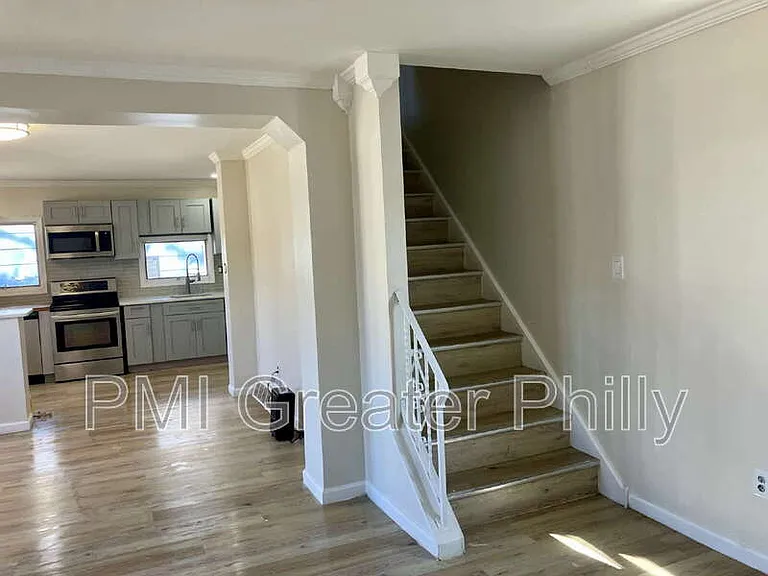 1523 W Cheltenham Ave — Photo 11