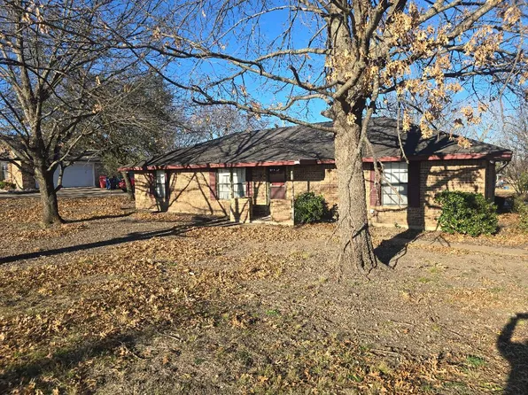 1483 S Waco St, Van Alstyne, TX 75495