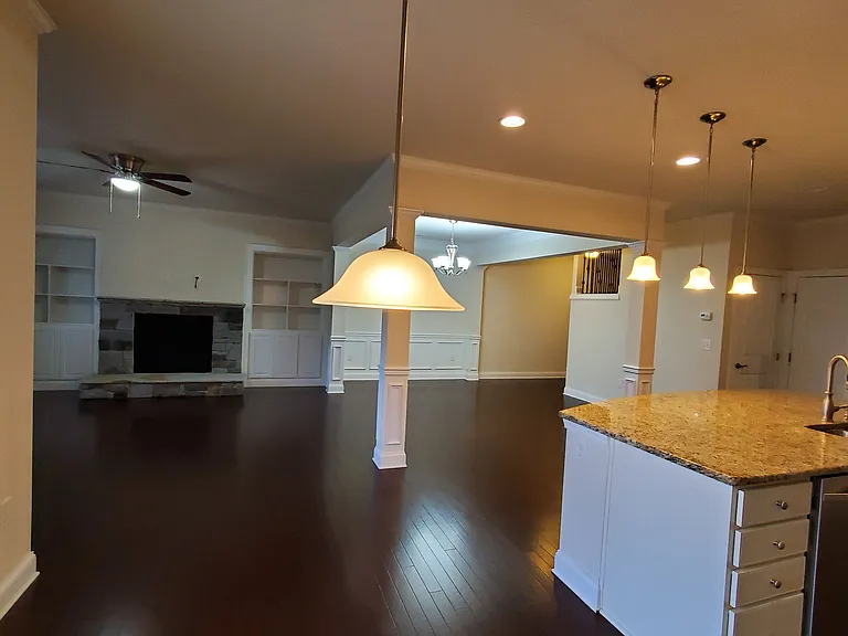 412 Daylin Dr — Photo 37