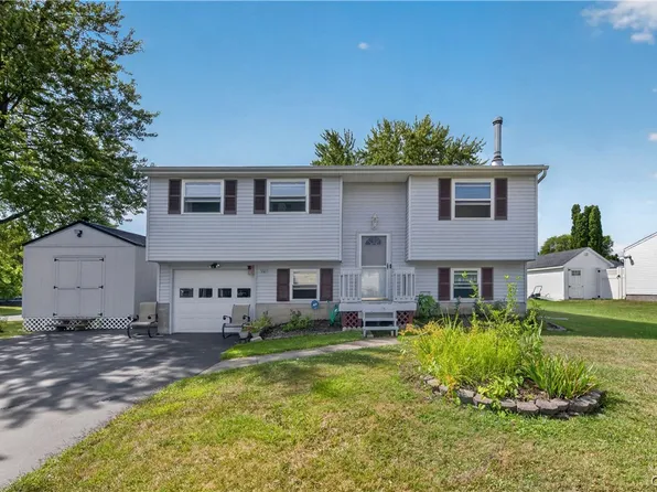 5325 Fortuna Pkwy, Clay, NY 13041