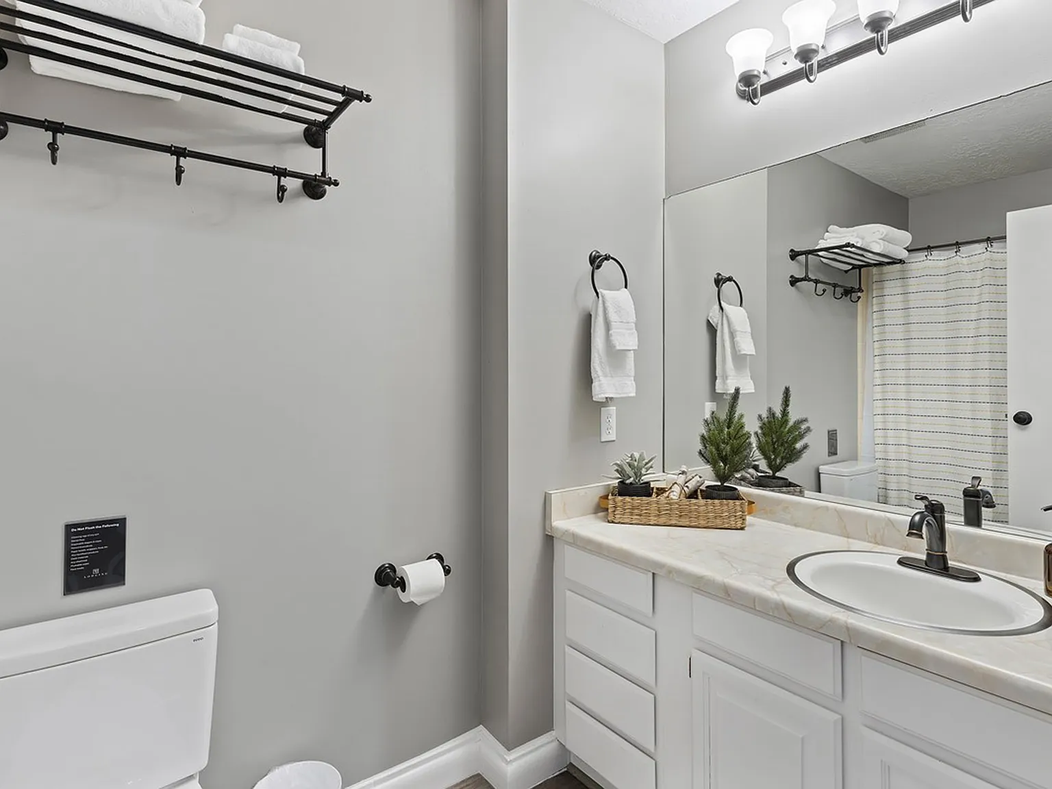 3615 N Wolf Creek Dr — Photo 2