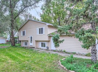 2738 111th Ave NW, Coon Rapids, MN 55433