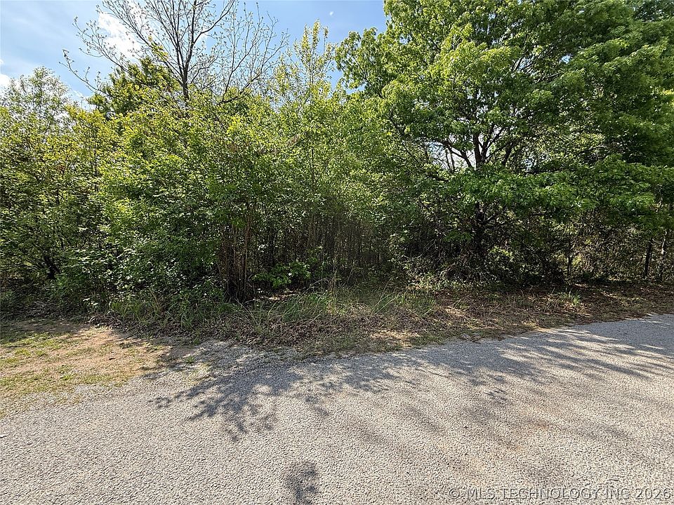 1st image of Quail Rd