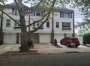 14963 258th St, Rosedale, NY 11422