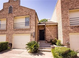 16258 Seahorse Dr, Houston, TX 77062