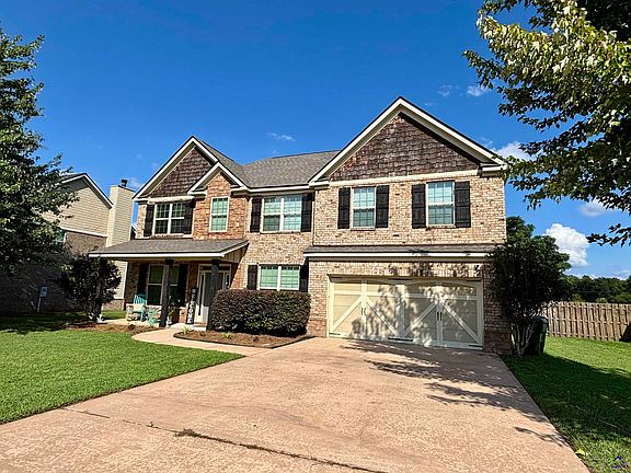 2nd image of 600 Post Oak Way
