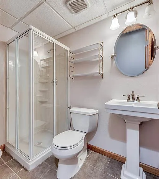 340 Emmanuel Ct — Photo 44