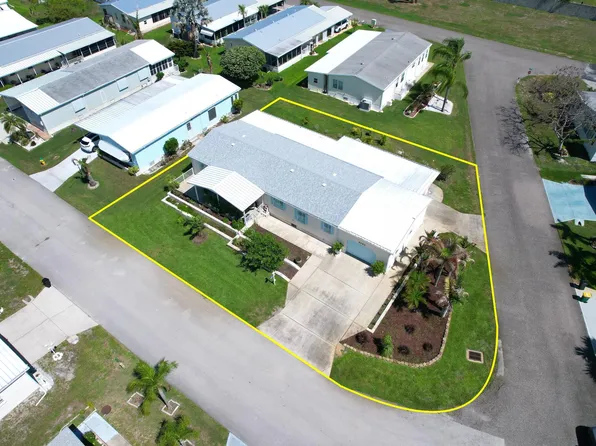 5390 Hammerstone Court #M7, Micco, FL 32976