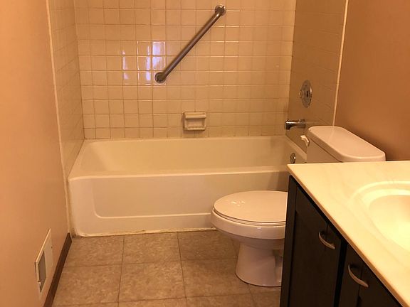 2nd image of 760 E Whispering Oaks Dr #4-A