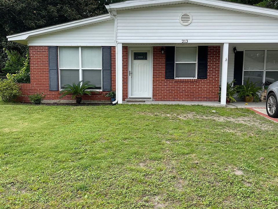 1st image of 213 Newcastle Dr