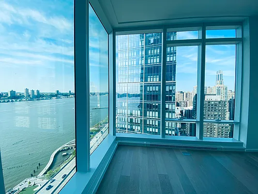 Sold by Realty Connect USA | media 2