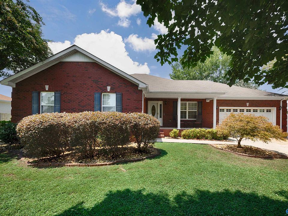 1st image of 1702 Bellview Dr