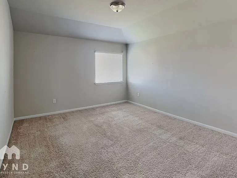 717 Pinnacle Dr — Photo 14
